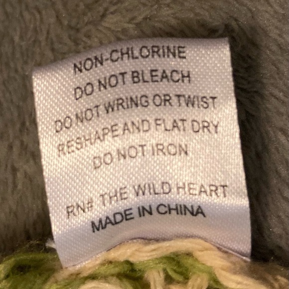 Woven Heart Green and Cream Shawl Collar Checkered Cardigan wit Puff Sleeves - Picture 5 of 7